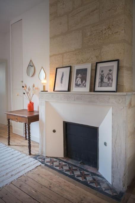 Appartement Avec Son Patio Dans Centre Historique De Bourg Dış mekan fotoğraf